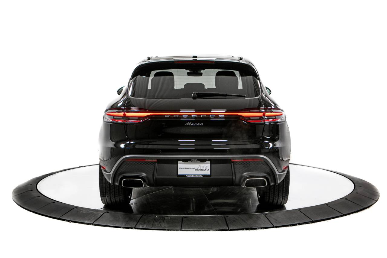 Thumbnail: 2026 Porsche Macan - 6