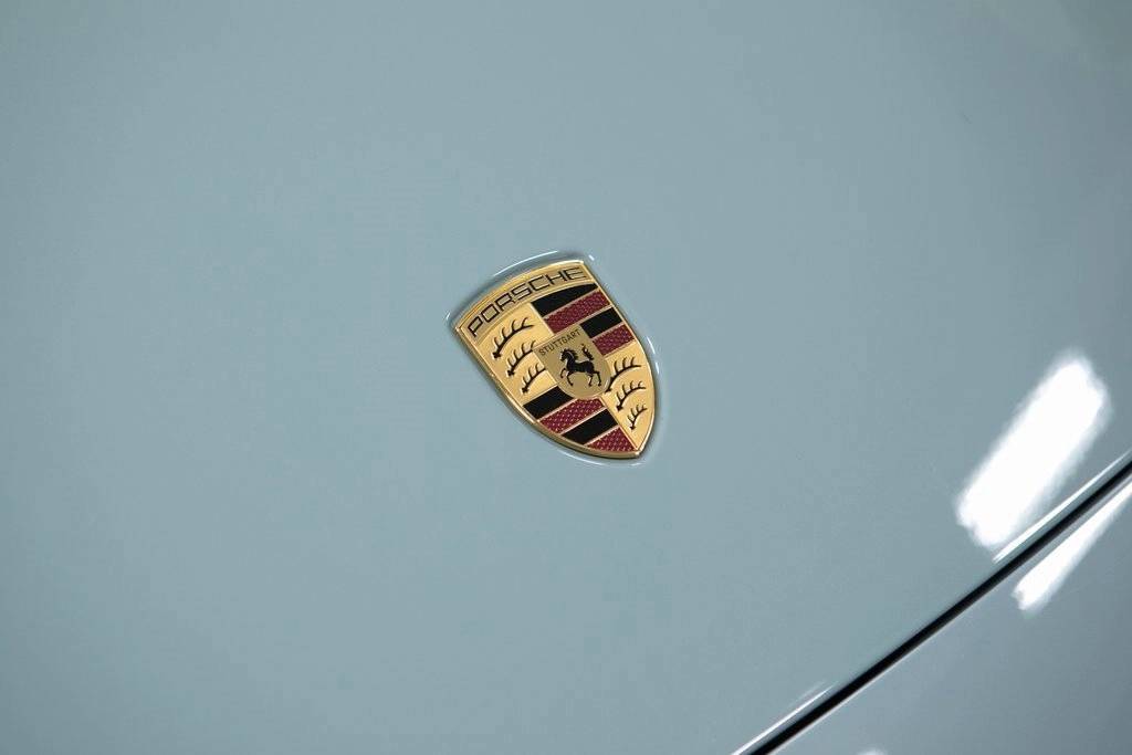 Thumbnail: 2025 Porsche Taycan - 19