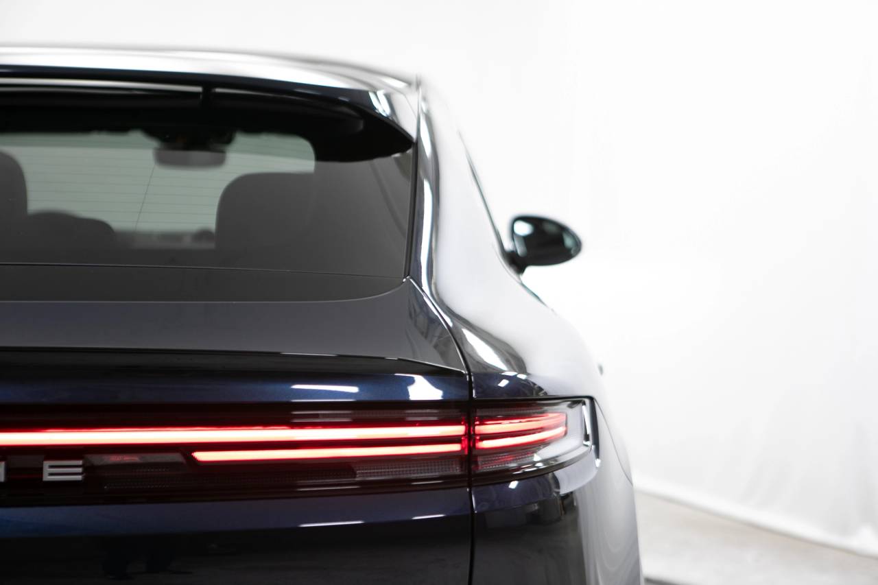 Thumbnail: 2026 Porsche  - 18
