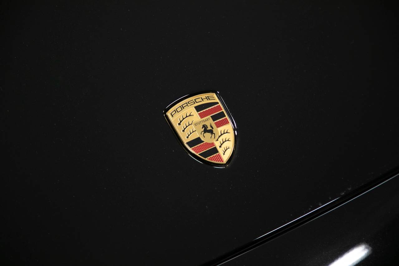 Thumbnail: 2025 Porsche 911 - 14