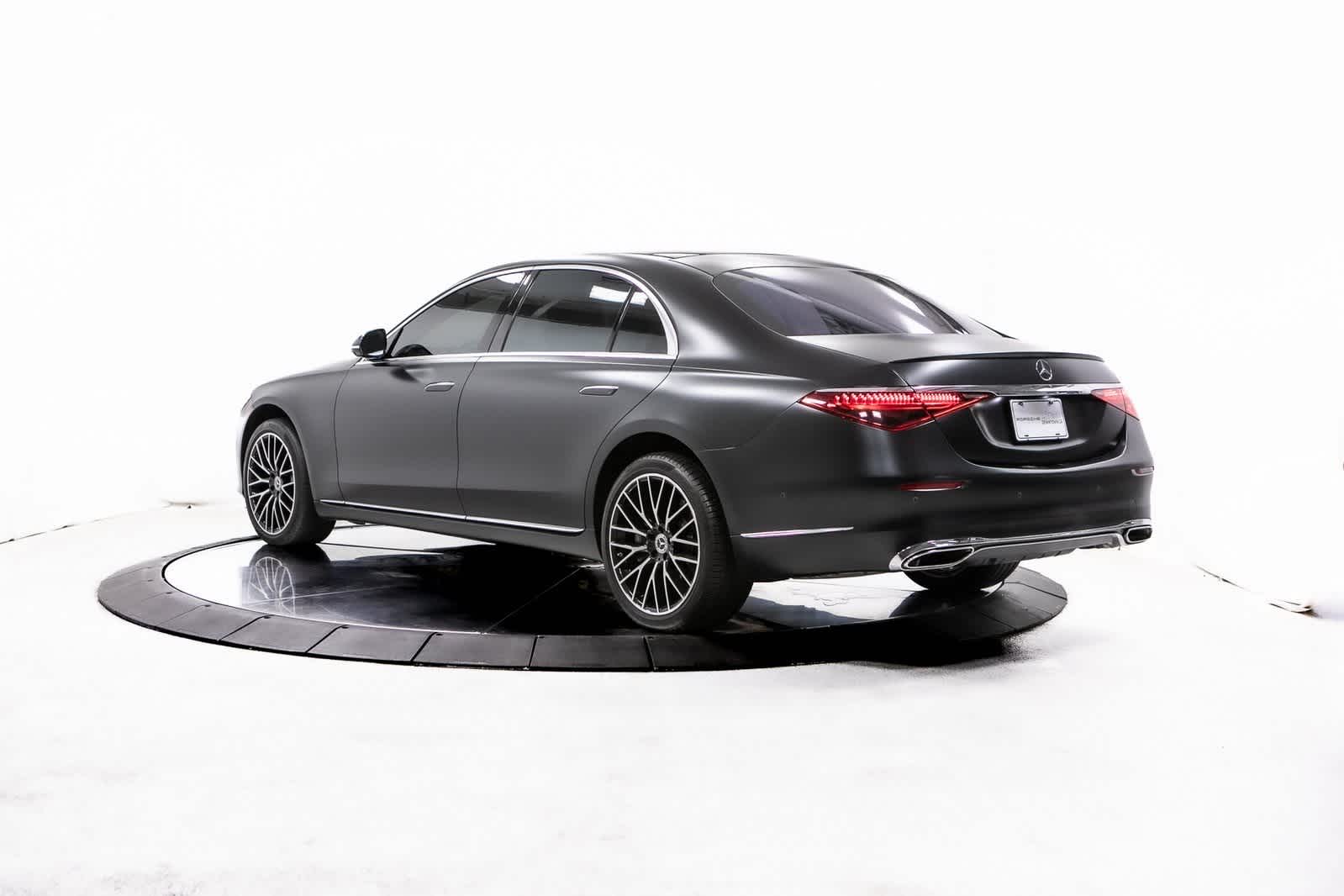 Thumbnail: 2023 Mercedes-Benz S-Class - 3