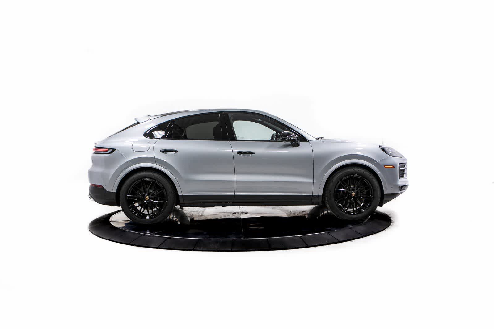 Thumbnail: 2025 Porsche Cayenne - 8