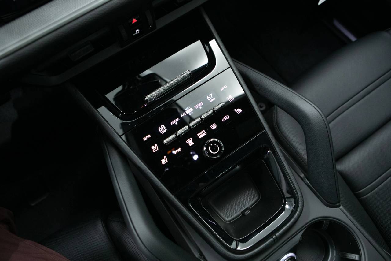 Thumbnail: 2026 Porsche  - 28