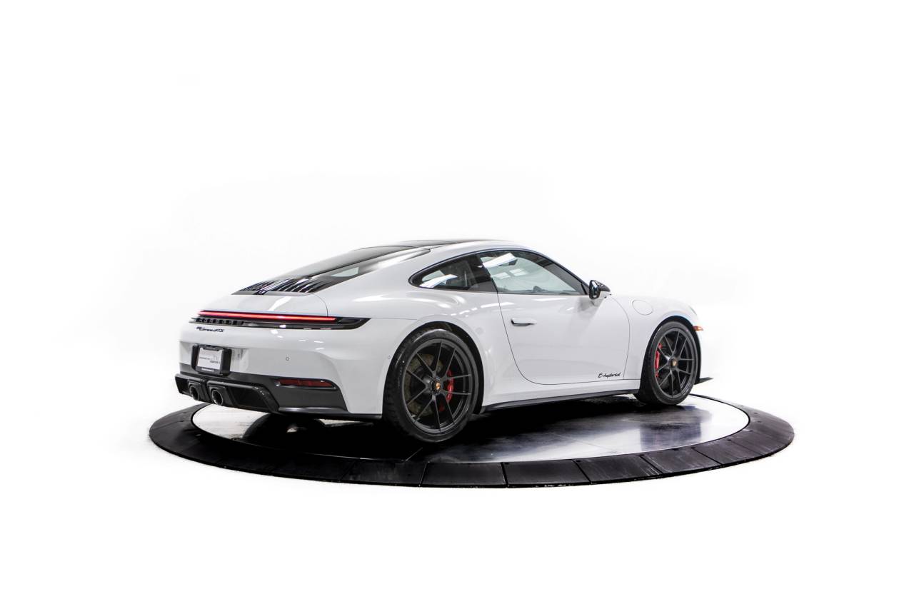 Thumbnail: 2026 Porsche 911 - 7