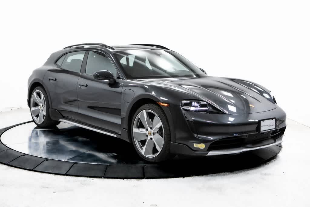 Thumbnail: 2022 Porsche Taycan - 9