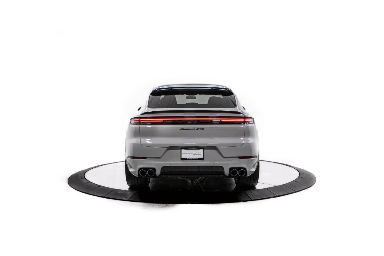 Thumbnail: 2026 Porsche  - 6