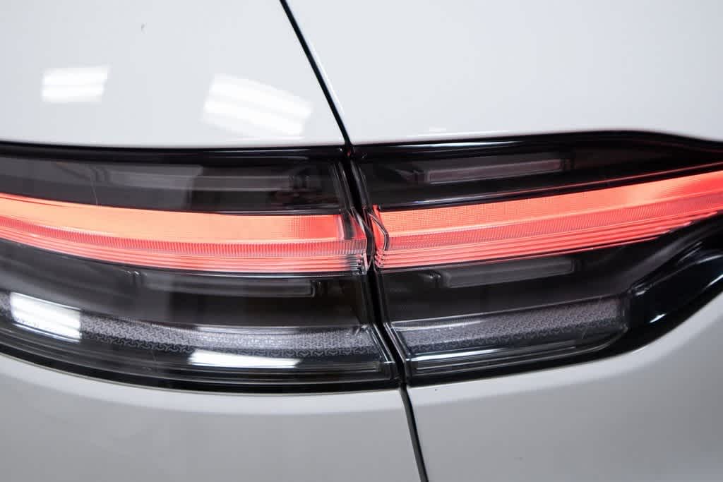 Thumbnail: 2024 Porsche Macan - 35