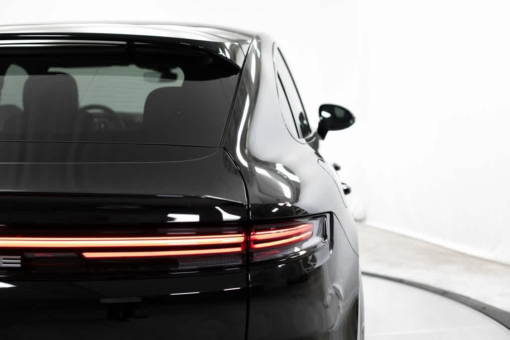 Thumbnail: 2025 Porsche  - 23