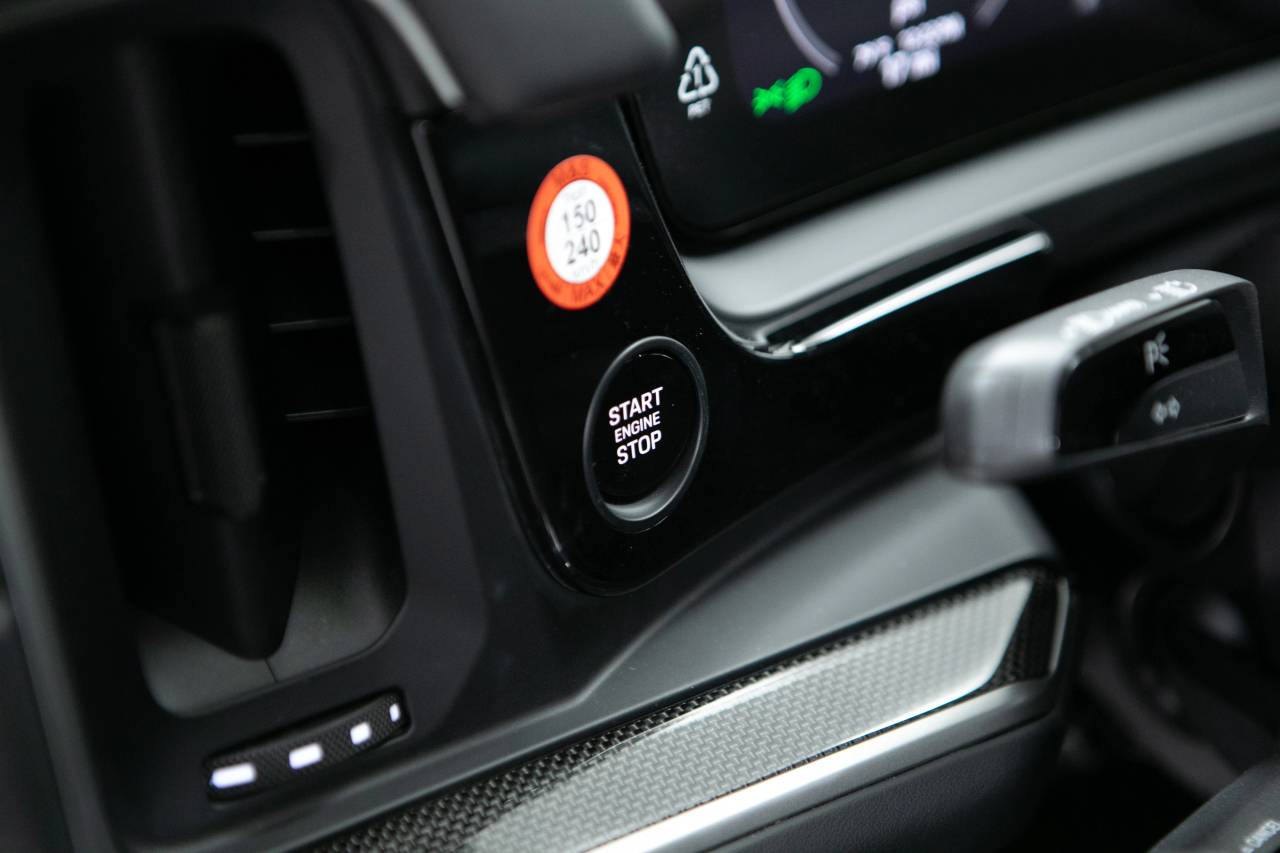 Thumbnail: 2025 Porsche  - 28