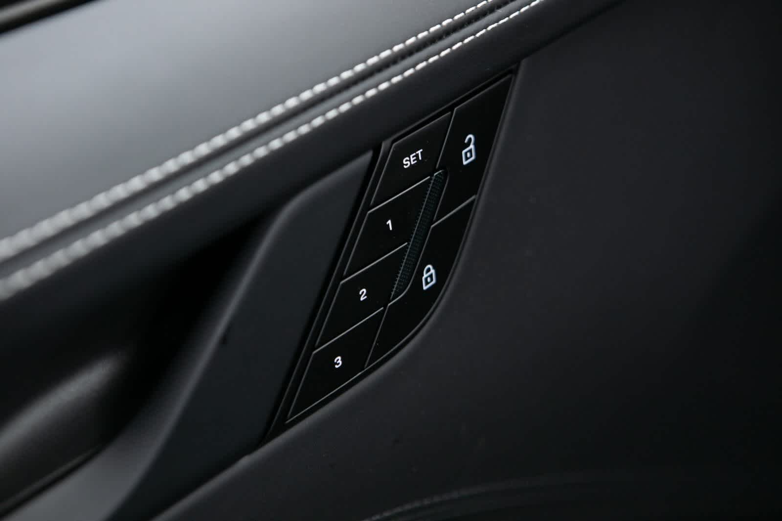 Thumbnail: 2025 Porsche 911 - 19