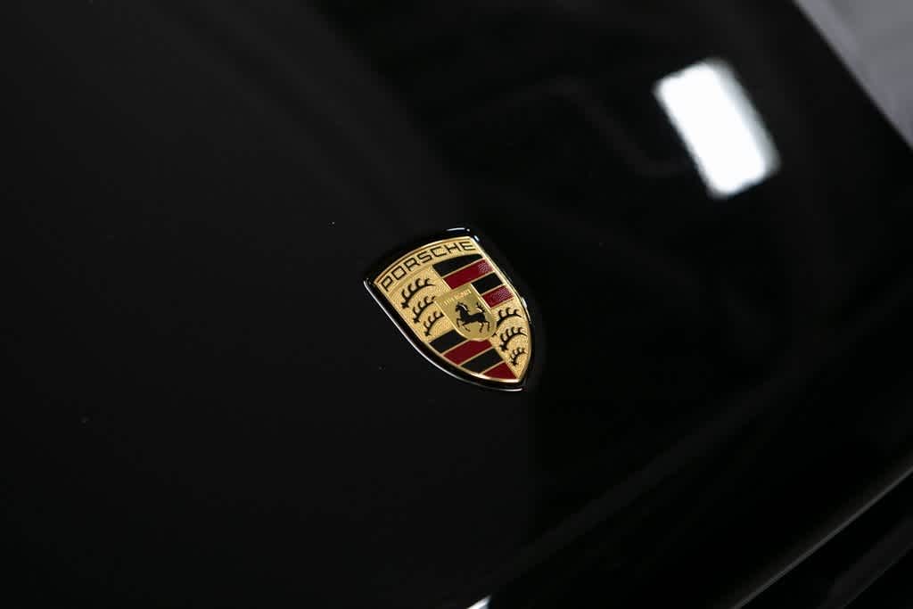 Thumbnail: 2025 Porsche Macan - 19