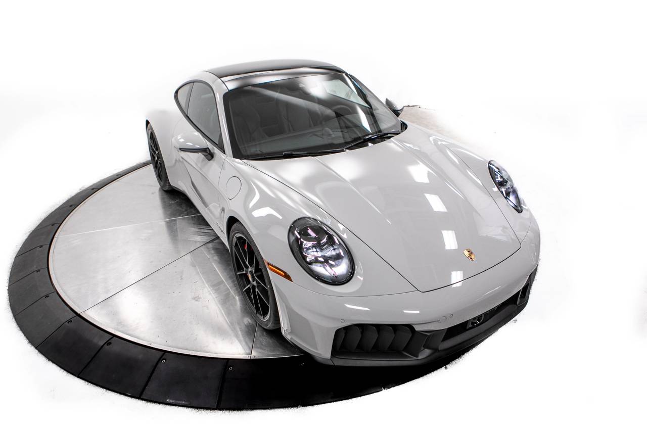Thumbnail: 2026 Porsche 911 - 19