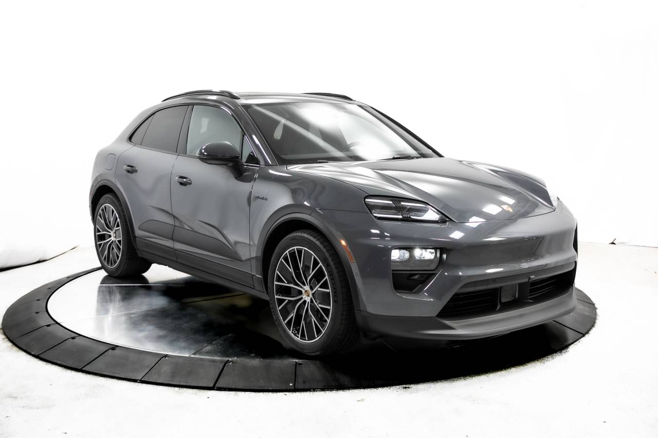 Thumbnail: 2025 Porsche Macan - 11
