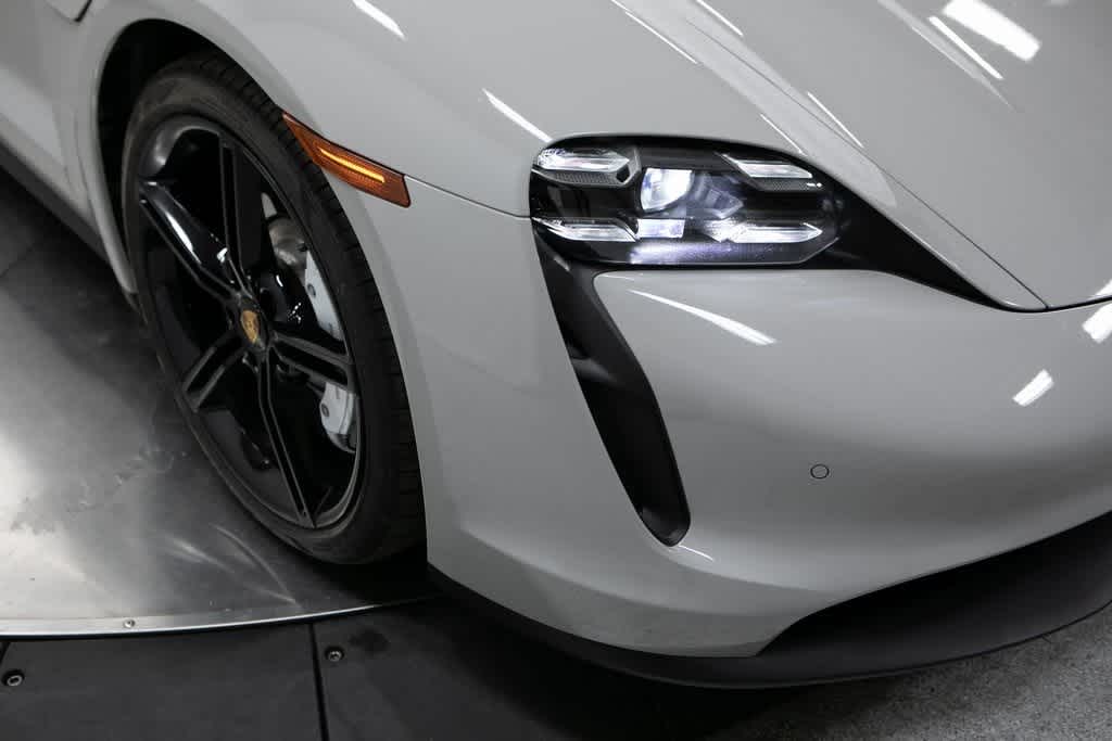 Thumbnail: 2023 Porsche Taycan - 12