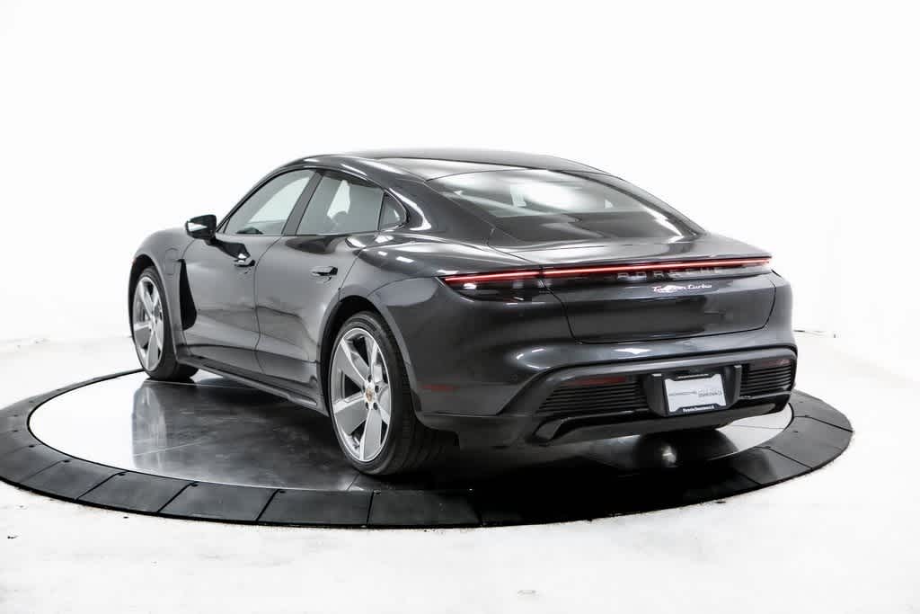 Thumbnail: 2021 Porsche Taycan - 3
