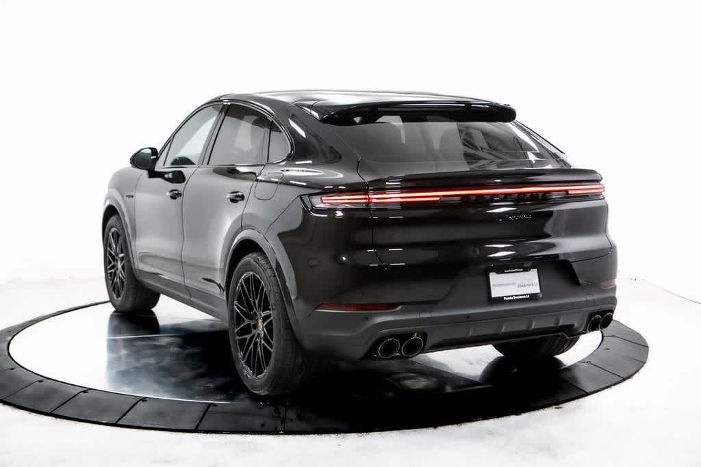 Thumbnail: 2025 Porsche  - 3