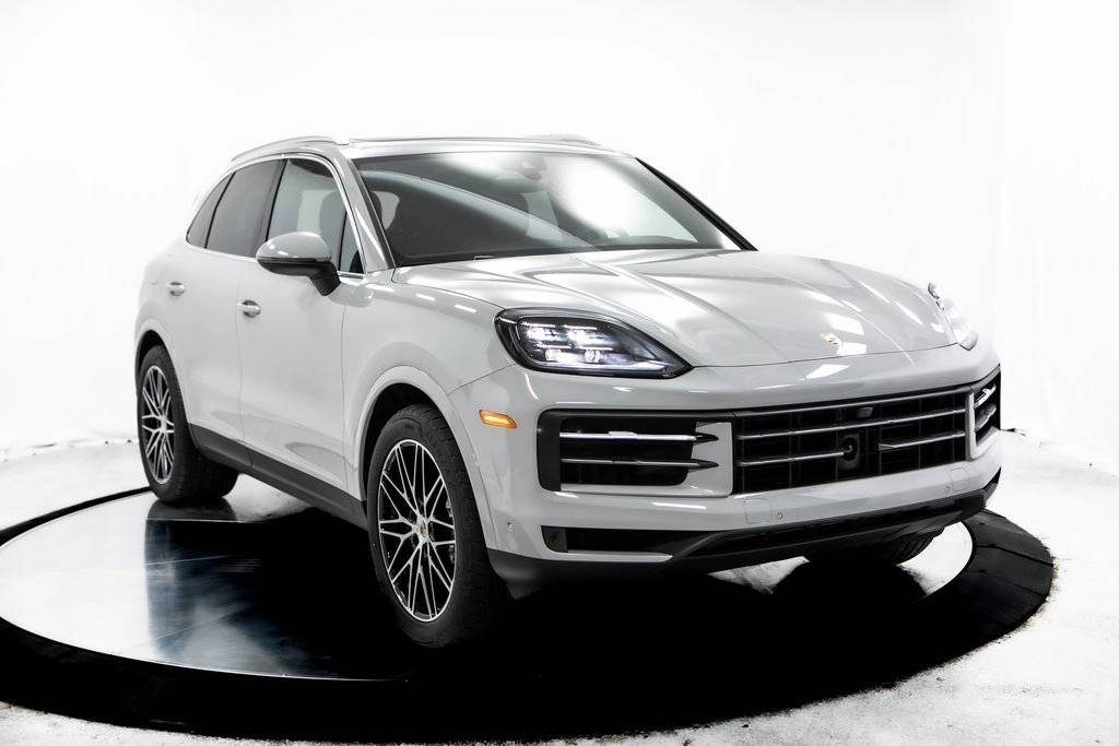 Thumbnail: 2025 Porsche Cayenne - 9