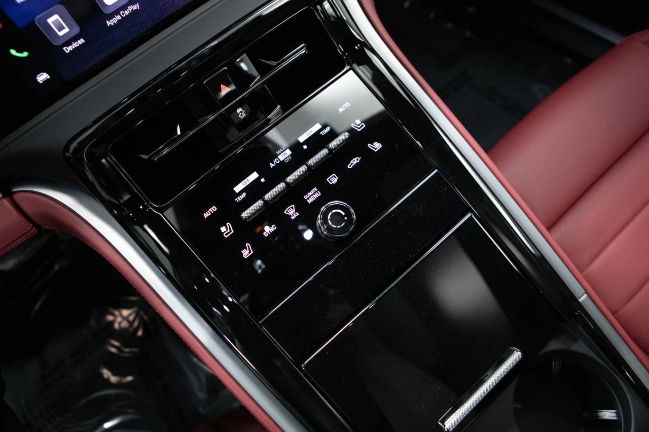 Thumbnail: 2026 Porsche Panamera - 29