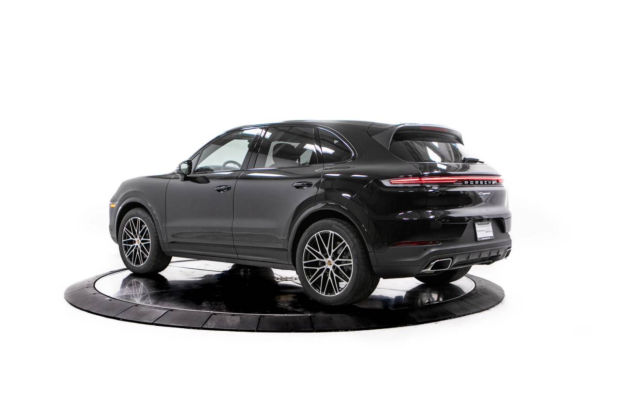 Thumbnail: 2026 Porsche Cayenne - 3