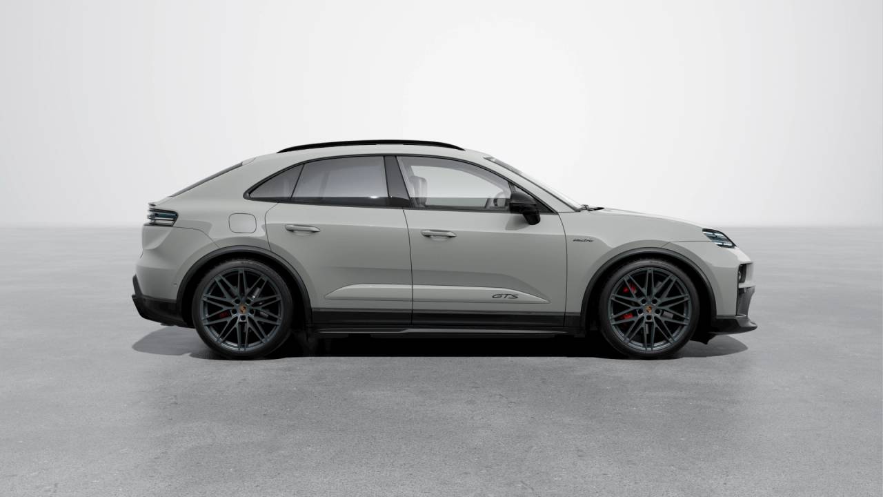 Thumbnail: 2026 Porsche Macan - 6
