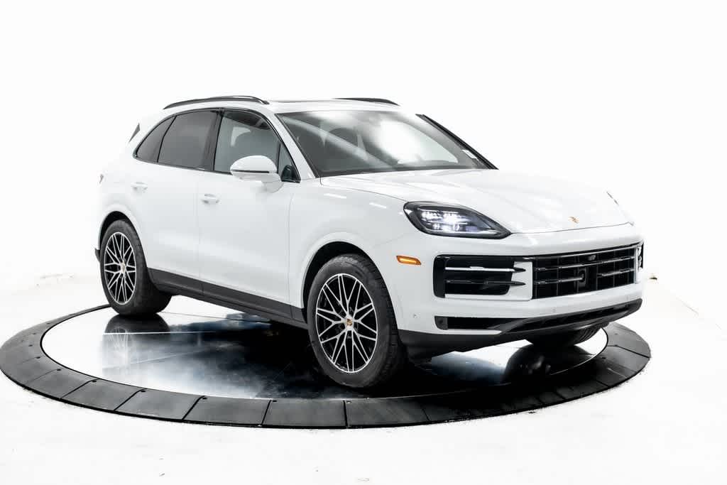 Thumbnail: 2025 Porsche Cayenne - 9