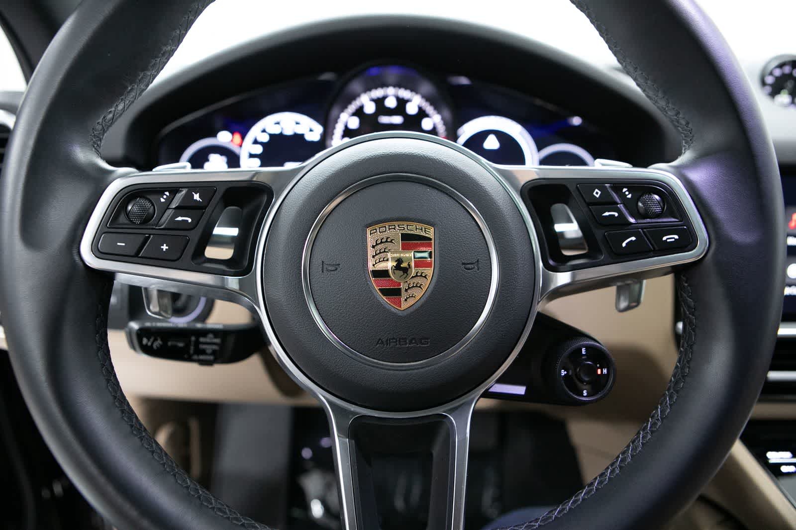 Thumbnail: 2023 Porsche Cayenne - 14