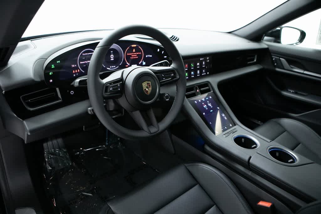 Thumbnail: 2025 Porsche Taycan - 4