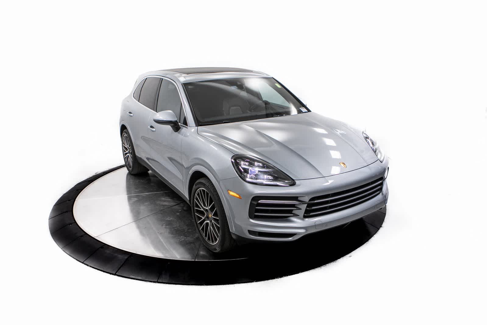 Thumbnail: 2022 Porsche Cayenne - 38