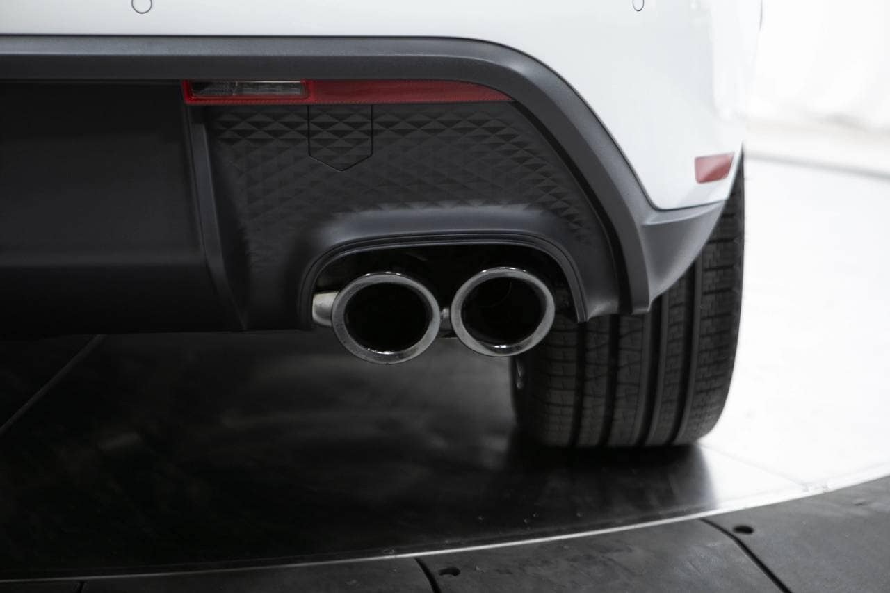 Thumbnail: 2026 Porsche Macan - 17