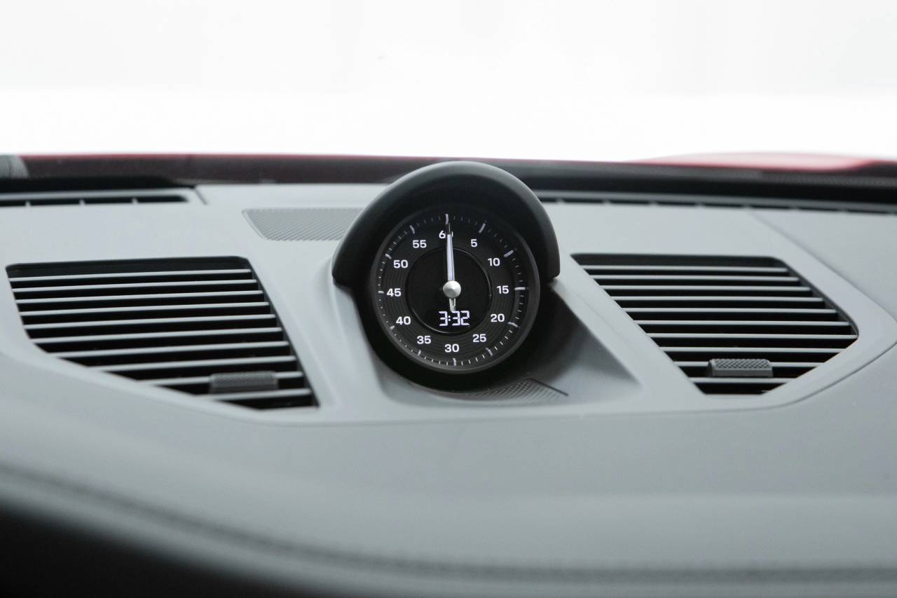 Thumbnail: 2026 Porsche 911 - 33