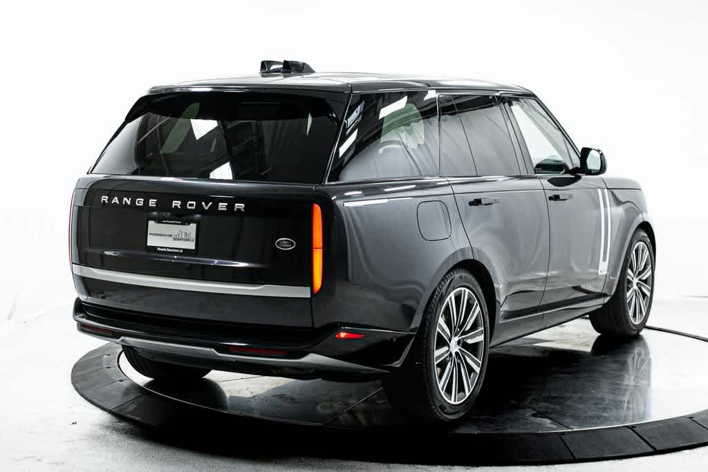 Thumbnail: 2023 Land Rover Range Rover - 7