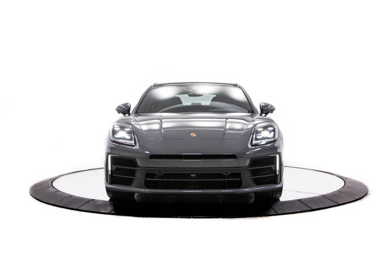 Thumbnail: 2026 Porsche Panamera - 10