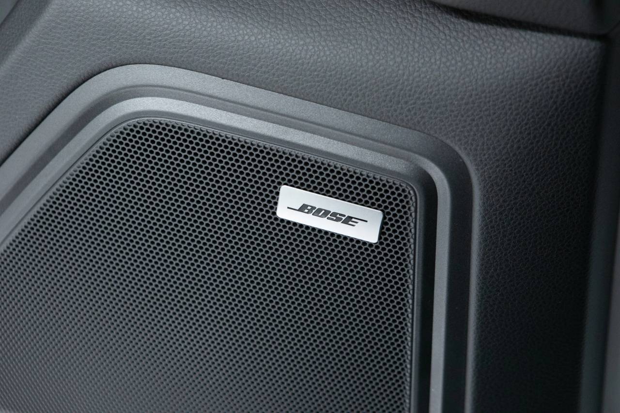 Thumbnail: 2026 Porsche Macan - 31