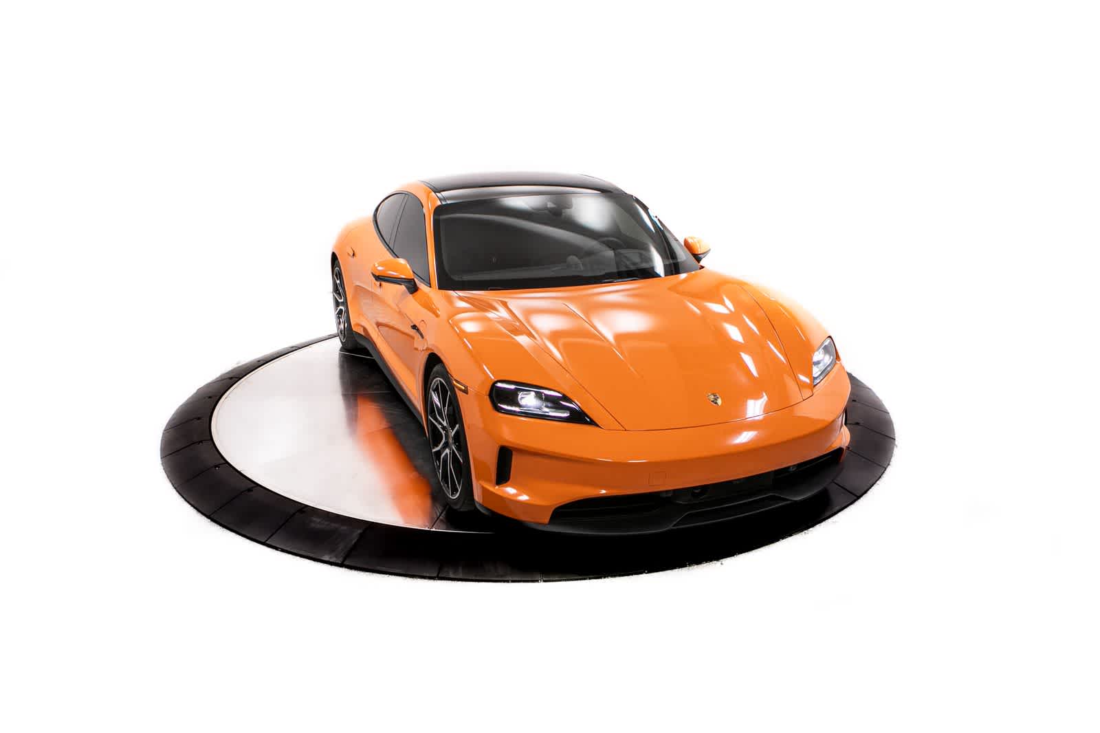 Thumbnail: 2025 Porsche Taycan - 22