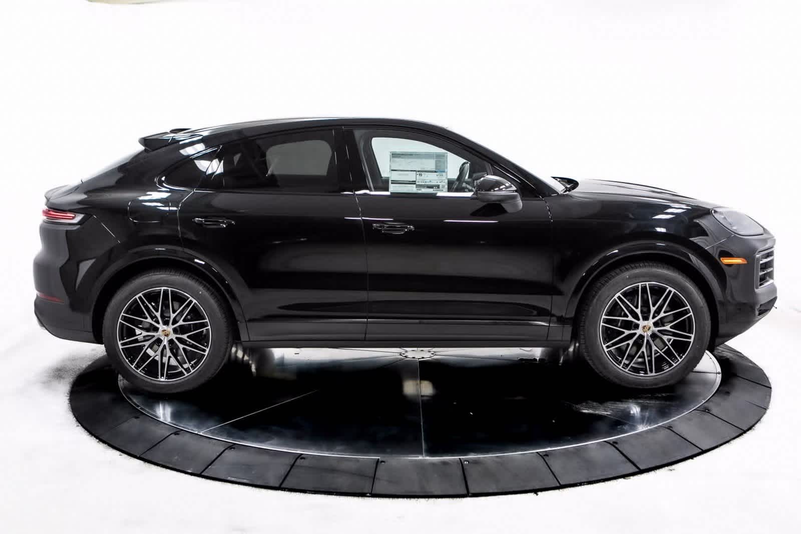 Thumbnail: 2025 Porsche Cayenne - 8