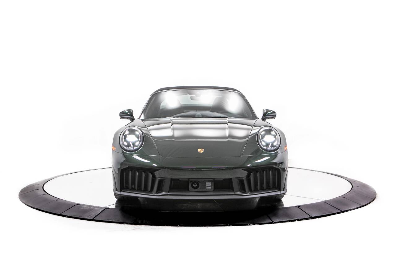 Thumbnail: 2026 Porsche 911 - 10