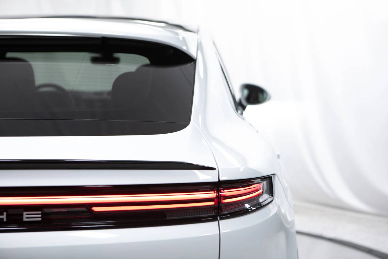 Thumbnail: 2026 Porsche  - 18