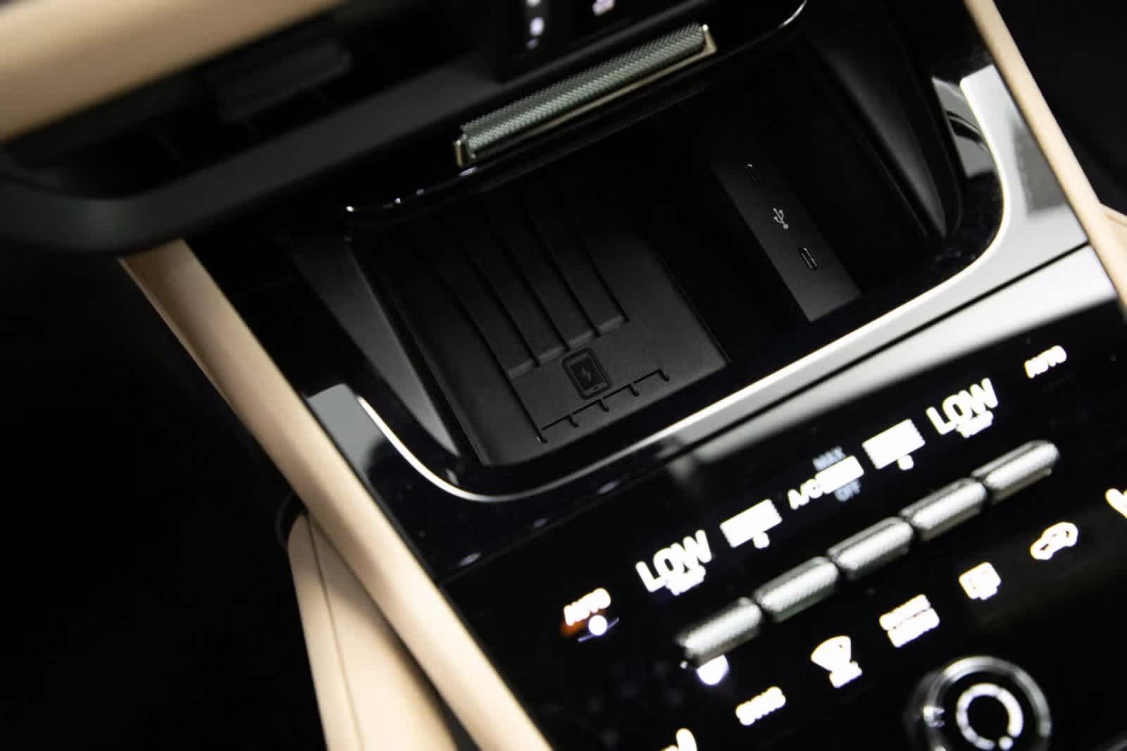 Thumbnail: 2025 Porsche Cayenne - 24