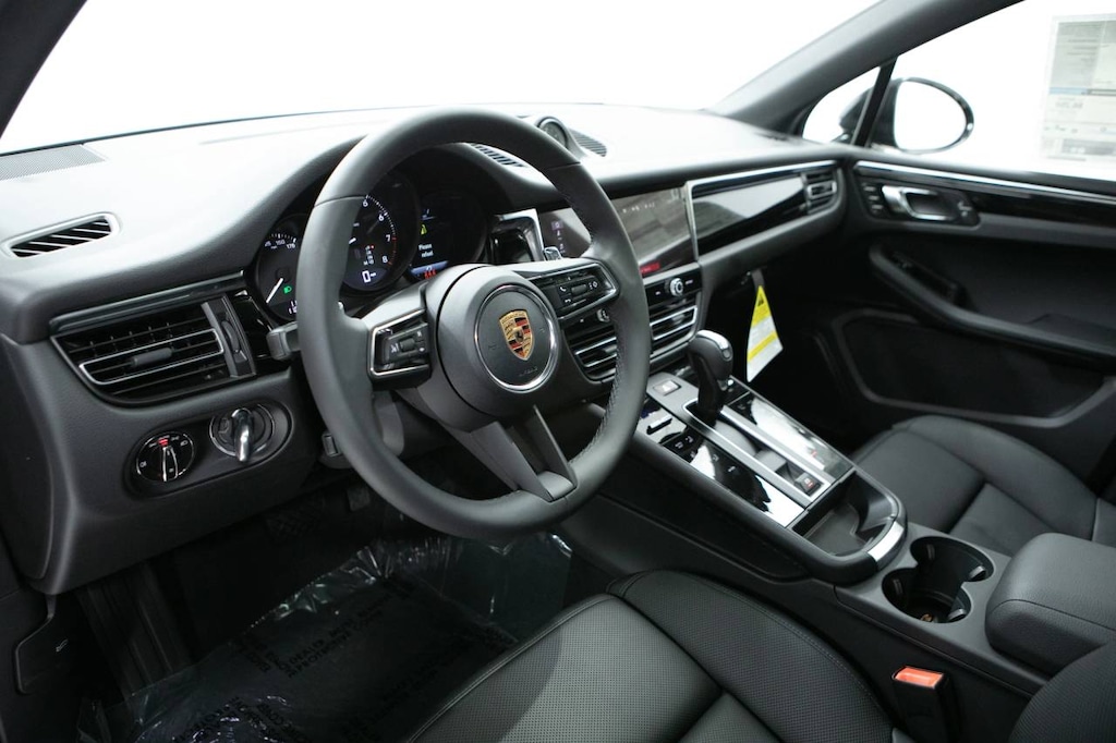 New 2026 Porsche Macan  SUV