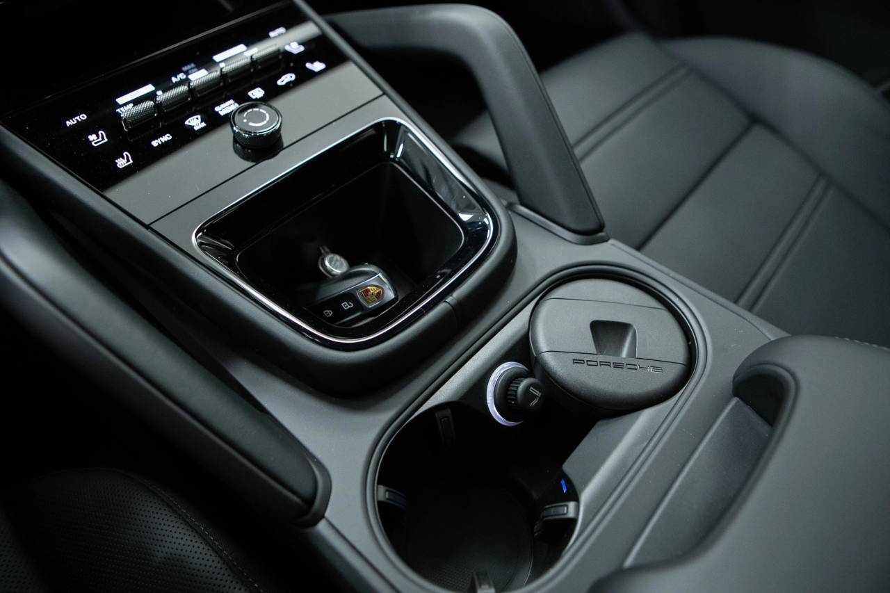 Thumbnail: 2026 Porsche Cayenne - 33