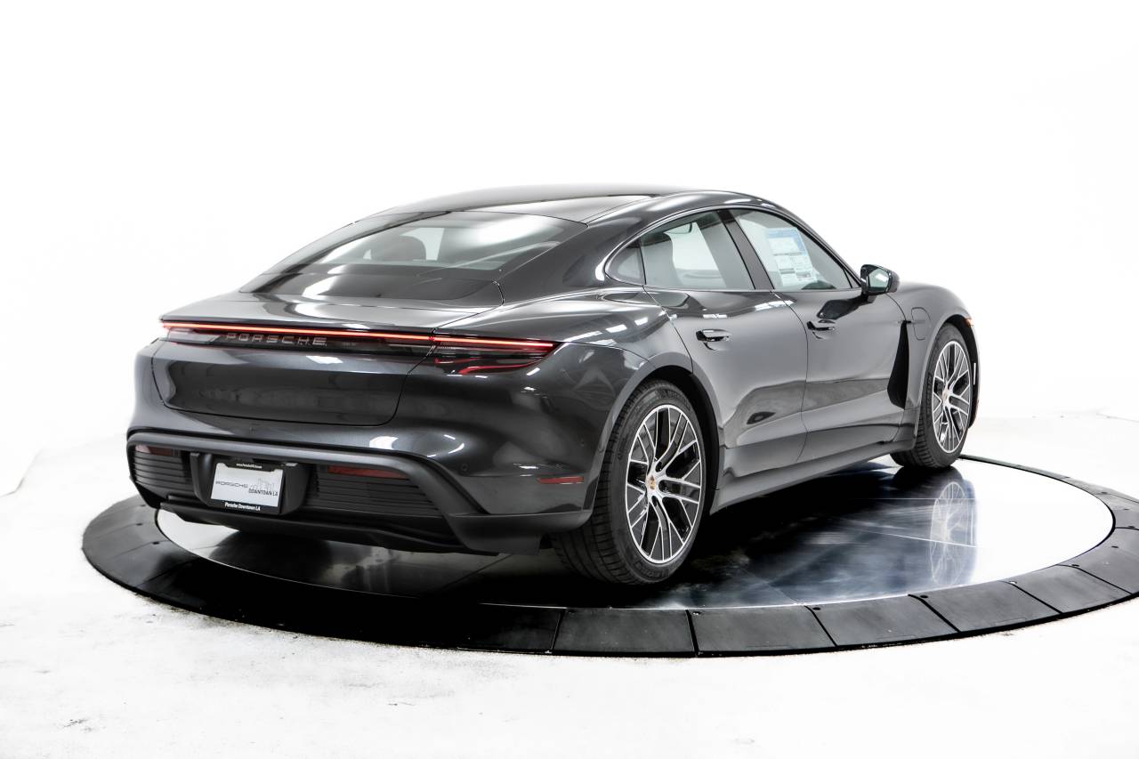 Thumbnail: 2025 Porsche Taycan - 5