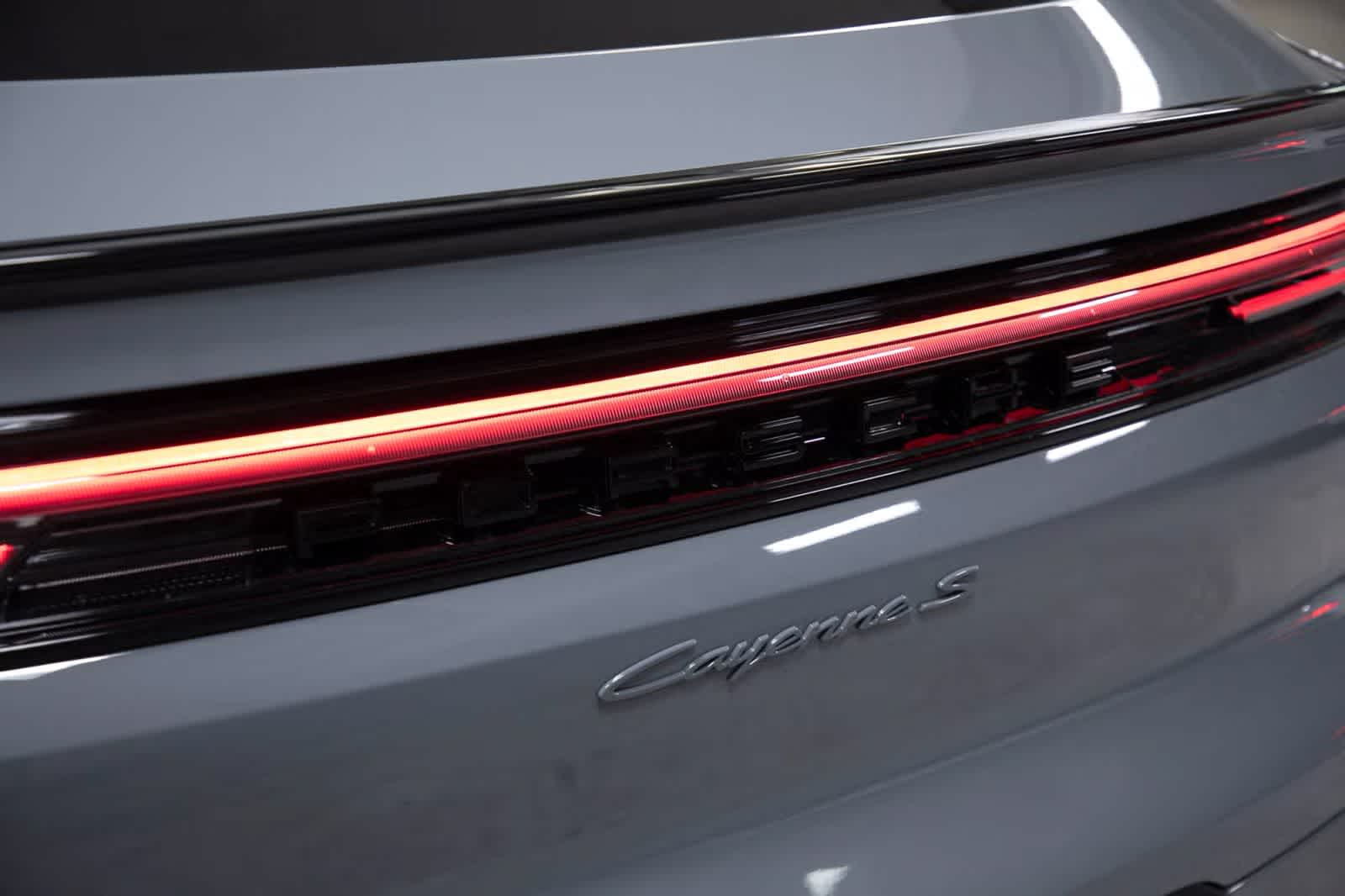 Thumbnail: 2025 Porsche Cayenne - 19