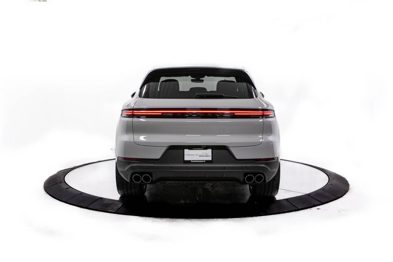 Thumbnail: 2026 Porsche Cayenne - 6