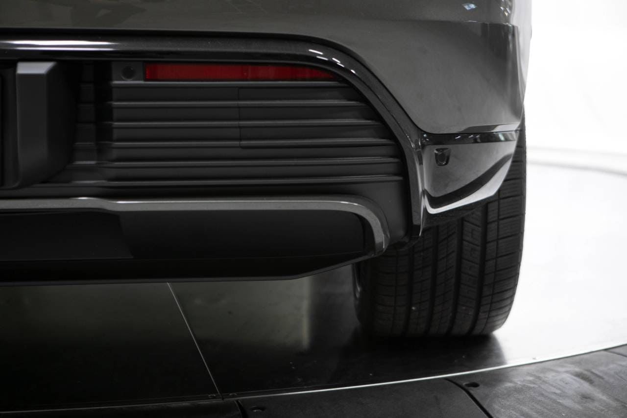 Thumbnail: 2025 Porsche Macan - 17