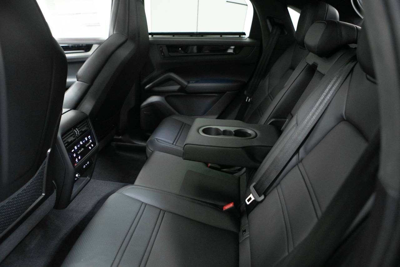 Thumbnail: 2026 Porsche  - 38