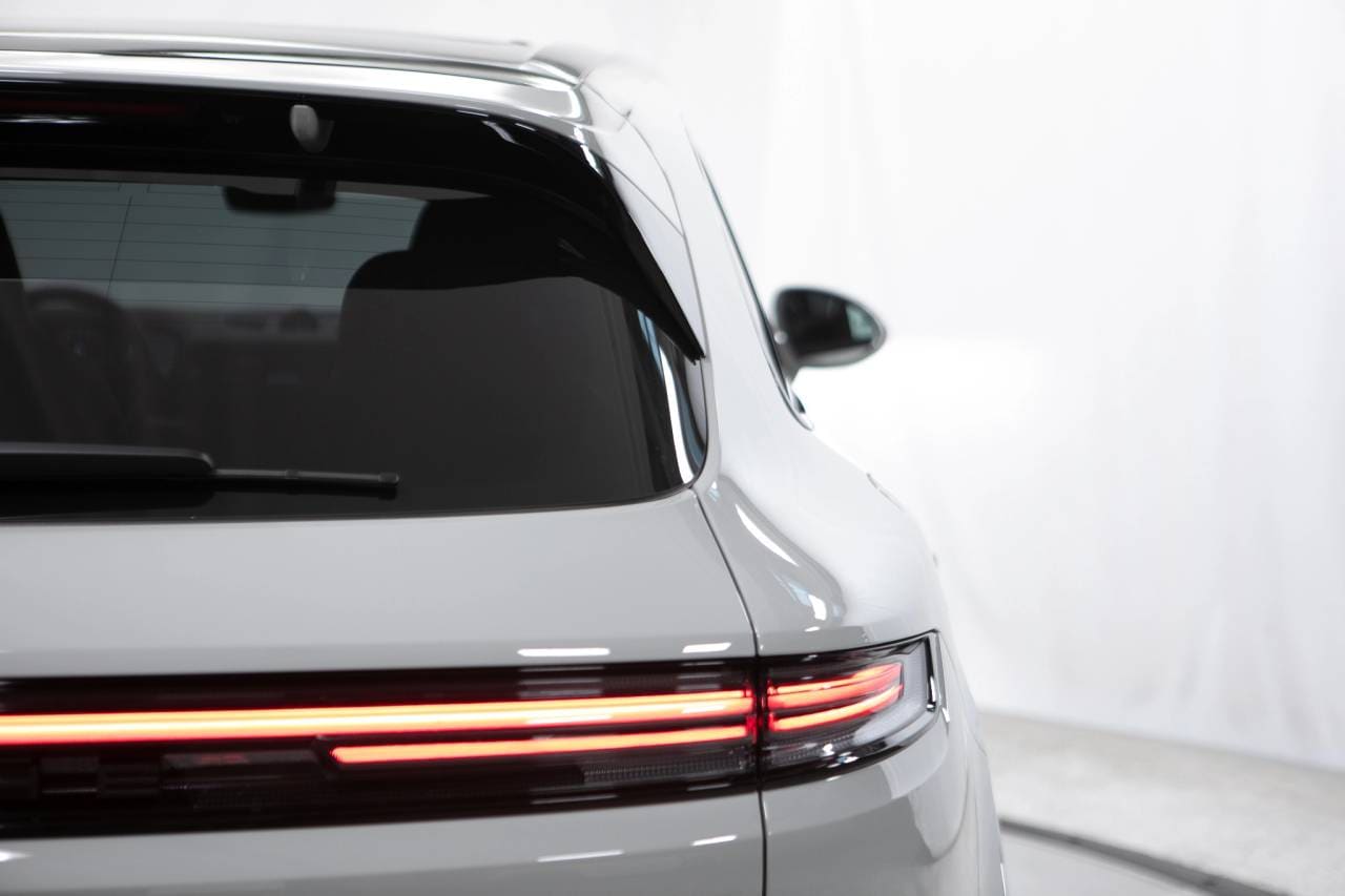 Thumbnail: 2026 Porsche Cayenne - 18