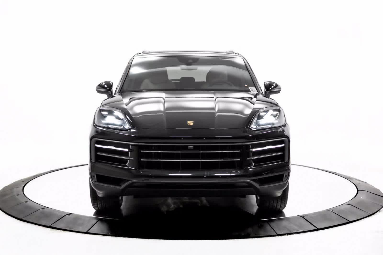 Thumbnail: 2025 Porsche Cayenne - 10