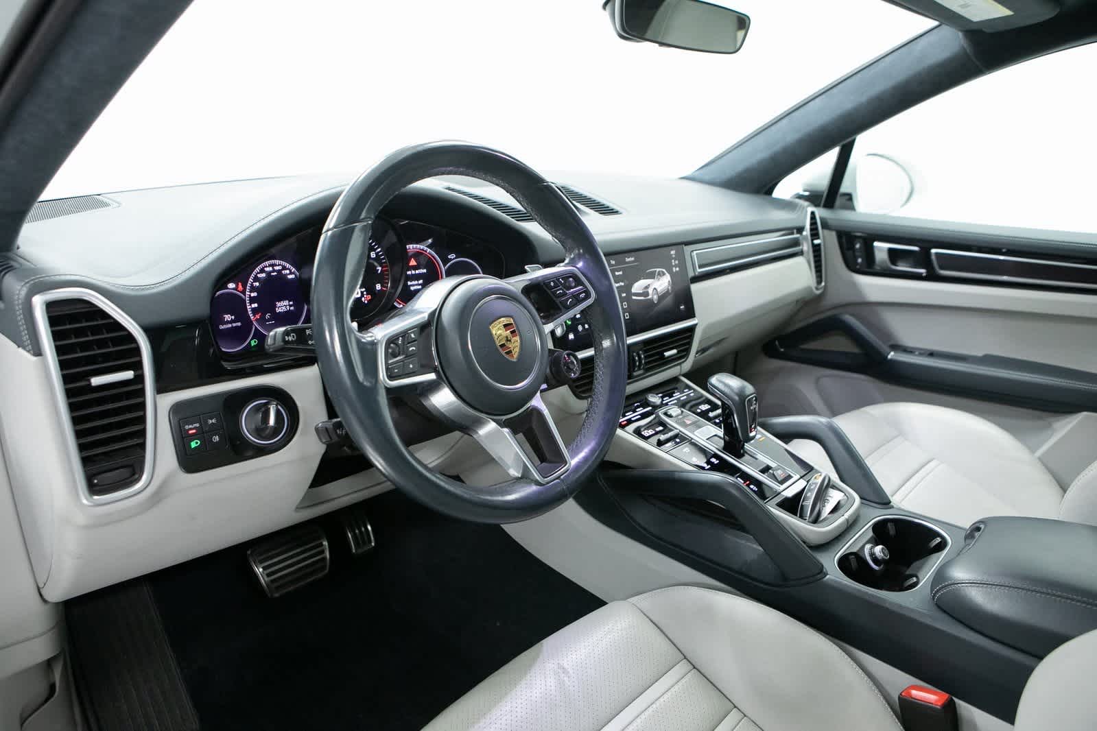 Thumbnail: 2023 Porsche Cayenne - 4