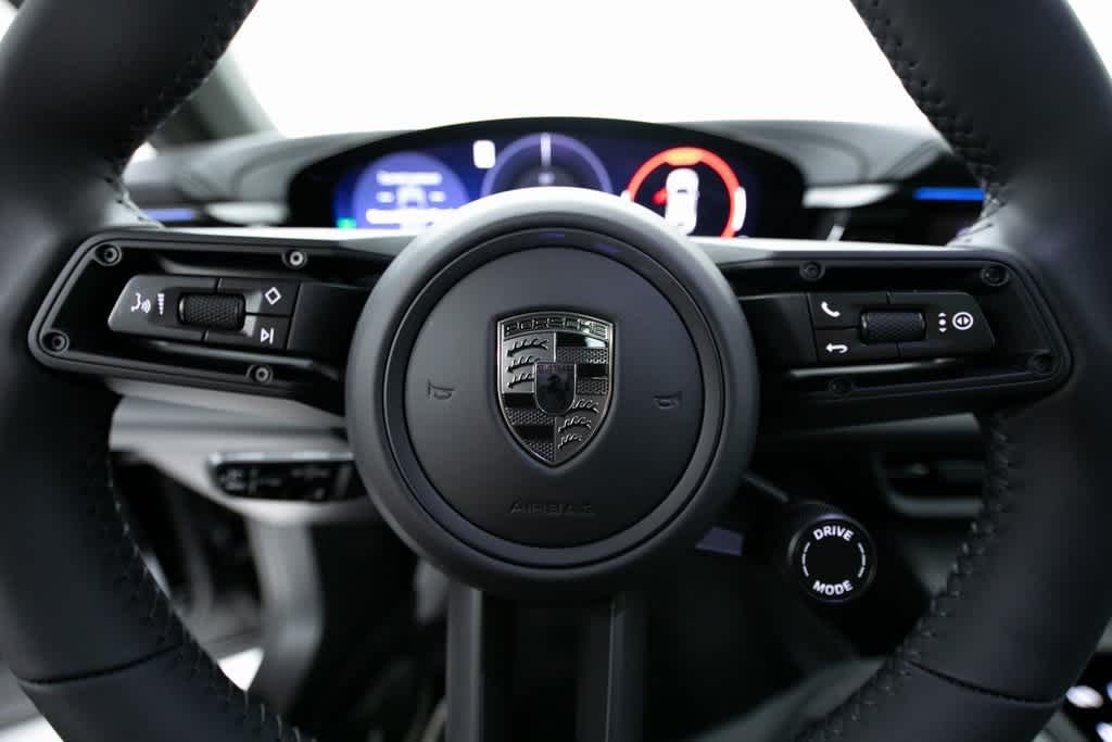 Thumbnail: 2025 Porsche Macan - 14