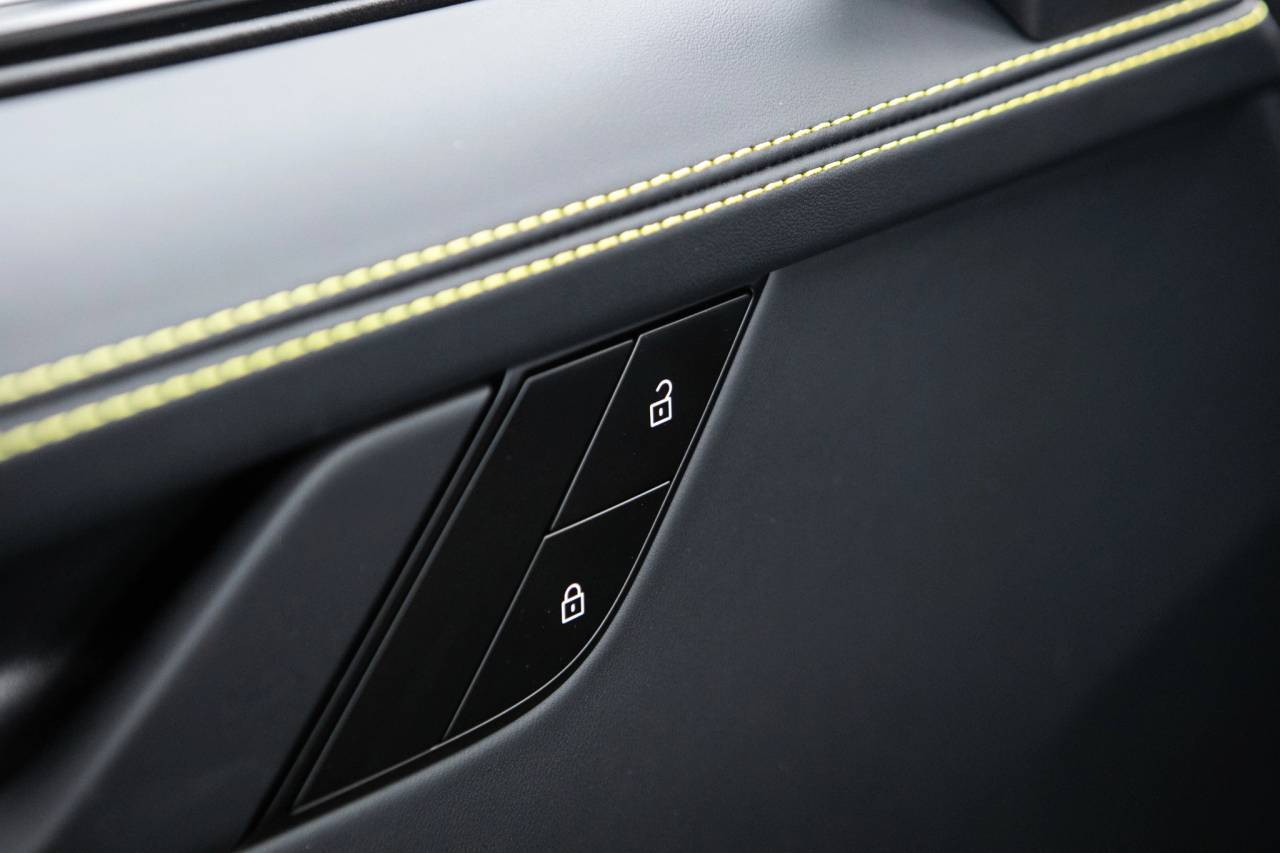 Thumbnail: 2026 Porsche 911 - 26